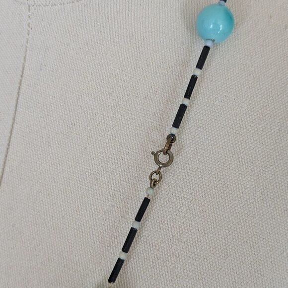 Vintage Turquoise and Blue Beaded Necklace - Something Old and Something Blue! - Picture 4 of 7
